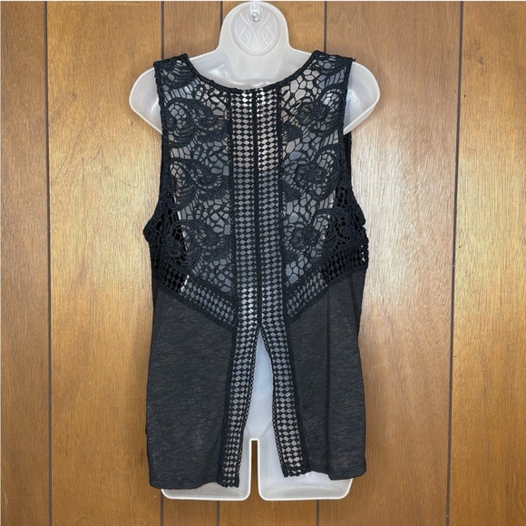 Mossimo Crochet Spilt Back Tank Top - Picture 9 of 9